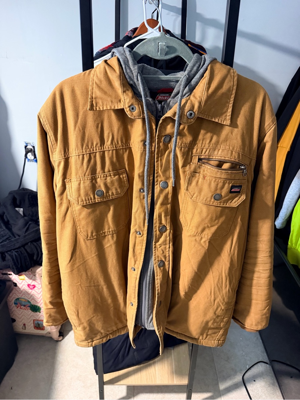 Dickies Men’s Hooded Field Jacket in Caramel